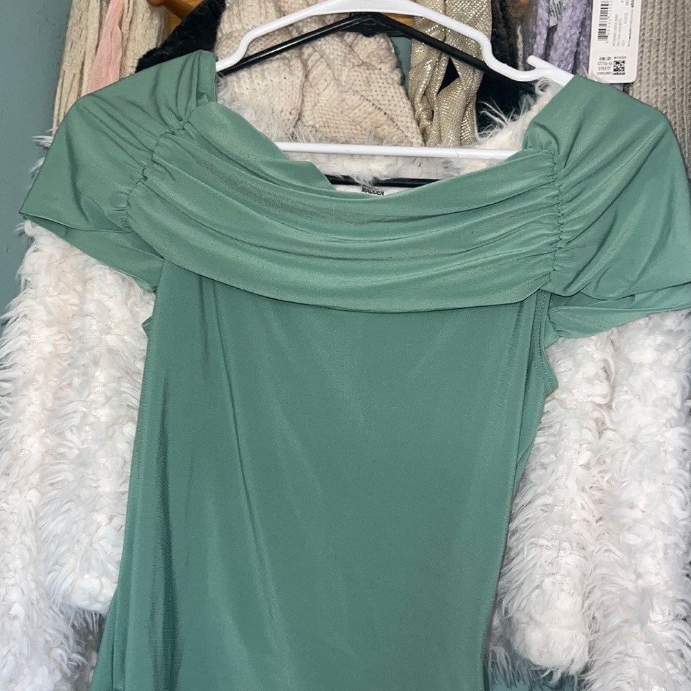 Off shoulders top